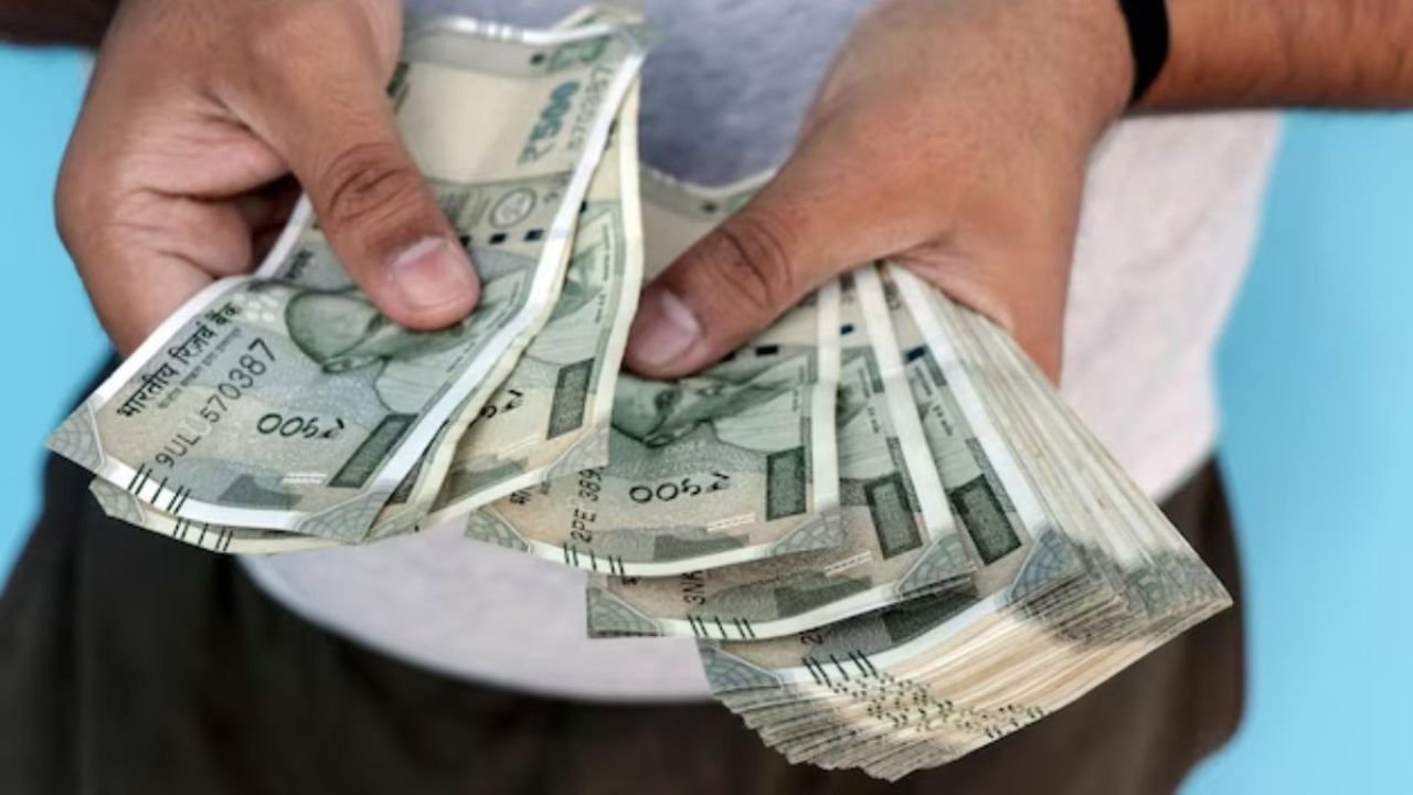 PF में अब आएगा विदेश का पैसा! सरकार के फैसले से भारतीय कर्मचारियों को मिलेंगे सीधे फायदे