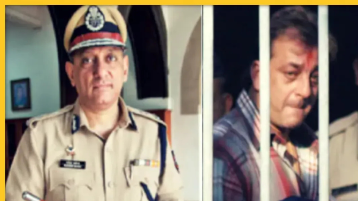 राकेश मारिया उस समय मुंबई के सबसे तेज और अनुभवी आईपीएस अधिकारी माने जाते थे। वे 1993 मुंबई ब्लास्ट की जांच कर रहे थे। यह केस इतना बड़ा था कि हर छोटे सुराग पर भी पूरा शहर नजर गड़ाए बैठा था। लेकिन जब इस केस में पहली बार संजय दत्त का नाम आया तो राकेश मारिया खुद भी हैरान रह गए। उन्होंने बताया कि यह नाम उन्हें हनीफ कदावाला और समी‍र हिंगोरा से मिला। दोनों पहले आरोपों से इंकार करते रहे लेकिन बाद में उन्होंने कहा कि बड़े लोगों को क्यों नहीं पकड़ा जाता। जब राकेश ने पूछा कि कौन से बड़े लोग तो उन्होंने संजू बाबा का नाम ले लिया। यह सुनकर राकेश मारिया ने सोचा कि आखिर संजय दत्त का इस हमले से क्या लेना देना है।